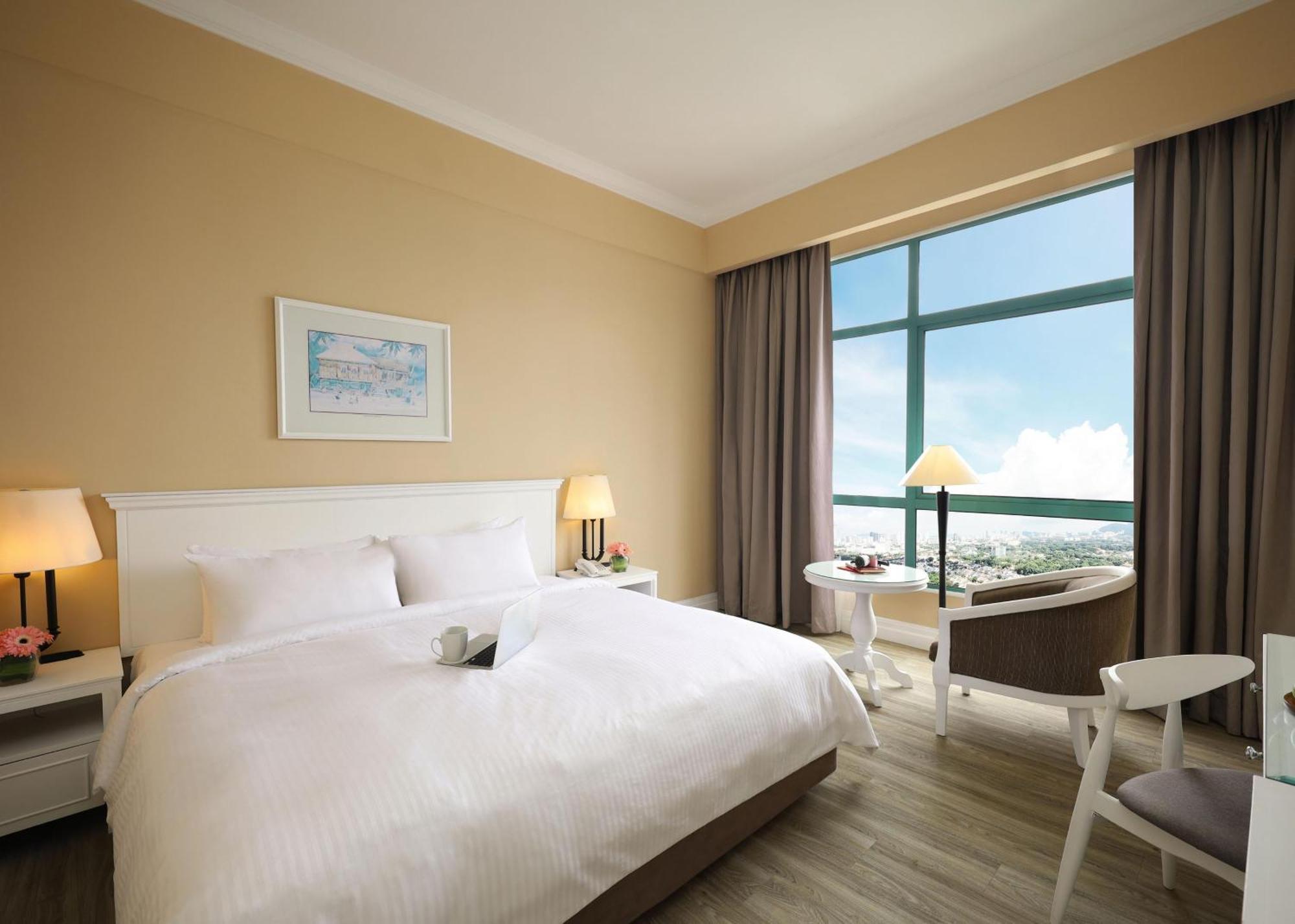 Berjaya Penang Hotel Джорджтаун Екстер'єр фото